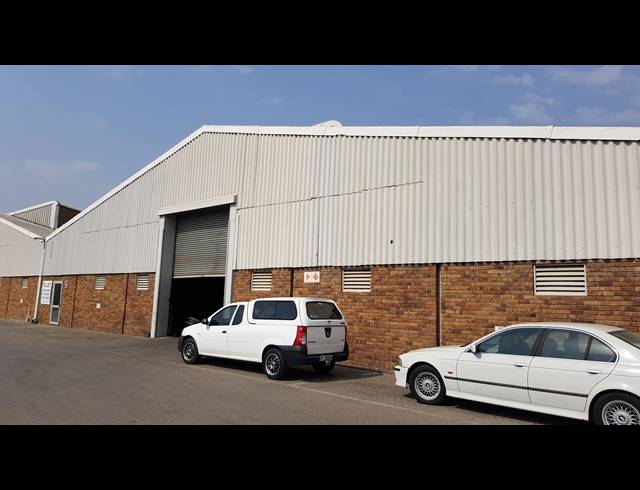 803M² FACTORY TO LET IN STIKLAND INDUSTRIAL